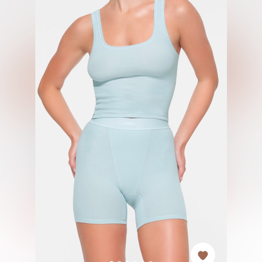 NWT SKIMS Cotton Rib Tank + Boxer Set in color Opal
